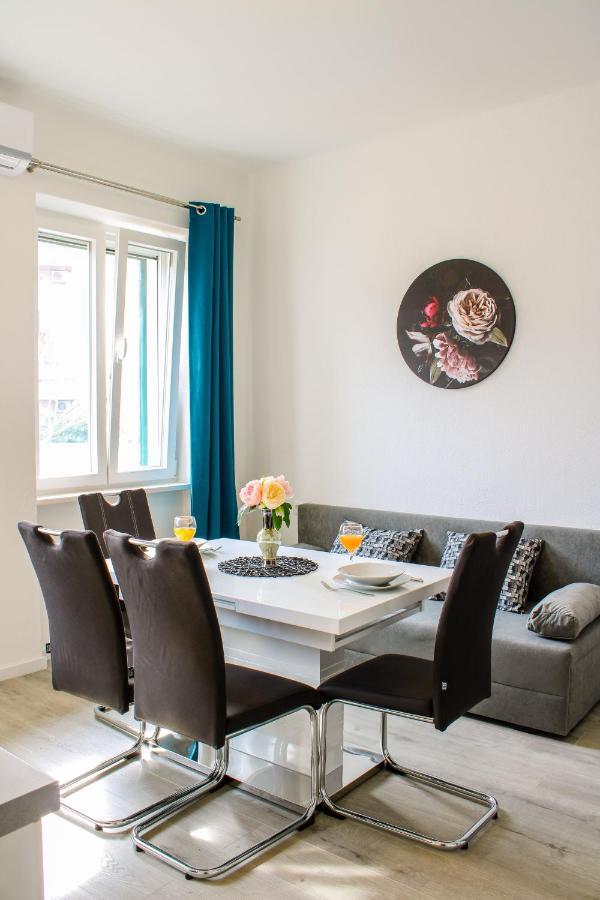 Tonka'S Beautiful Apartment In City Centre Split Bagian luar foto