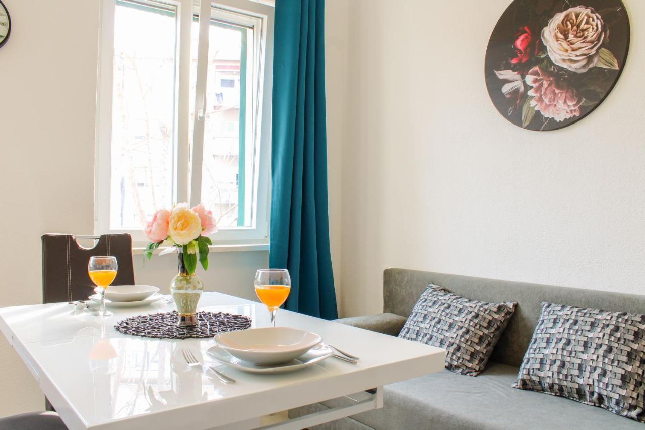 Tonka'S Beautiful Apartment In City Centre Split Bagian luar foto